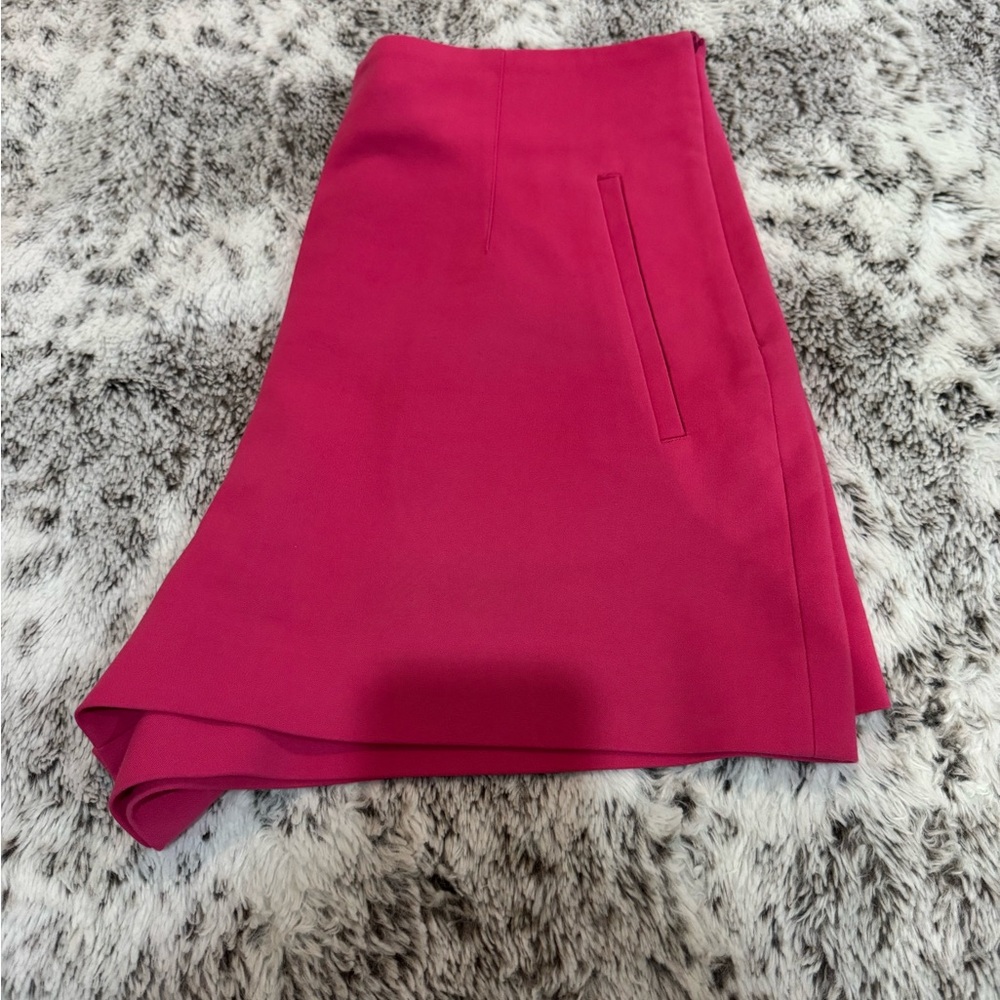 High waisted pink shorts - Picture 3 of 4
